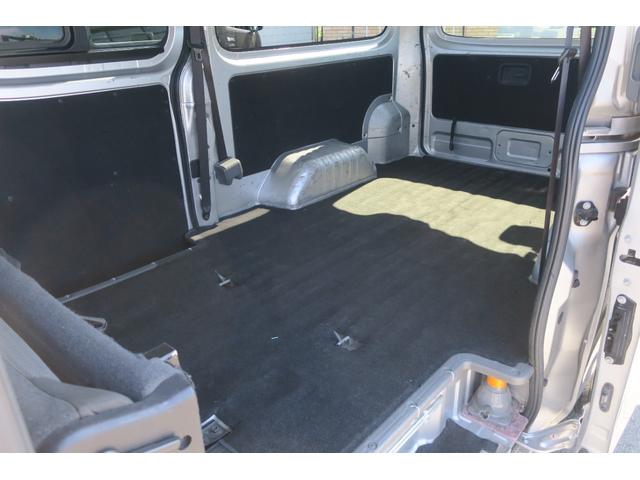 ＮＶ３５０キャラバンバン ロングＤＸ　ナビ　バックカメラ　記録簿　衝突軽減　横滑り防止　（エマージェンシーブレーキ）ＥＴＣ　キーレス　Ｂｌｕｅｔｏｏｔｈ対応　タイミングチェーン車　両側スライド　３／６人乗り（28枚目）