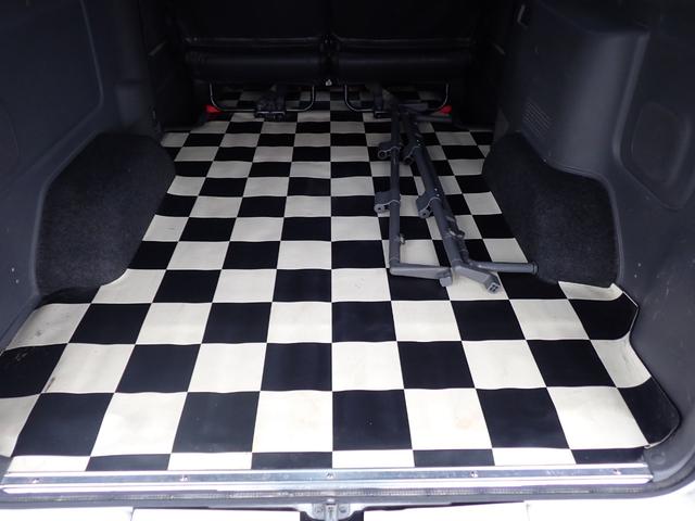 ＮＶ３５０キャラバンバン ロングプレミアムＧＸ　フルエアロ　ローダウン　社外１７アルミ　ホワイトレター　記録簿　９インチナビ　地デジ　Ｂｌｕｅｔｏｏｔｈ　バックカメラ　ドライブレコーダー　ＥＴＣ　ＨＤＭＩ　リアヒーター＆クーラー　コンビステアリング（36枚目）