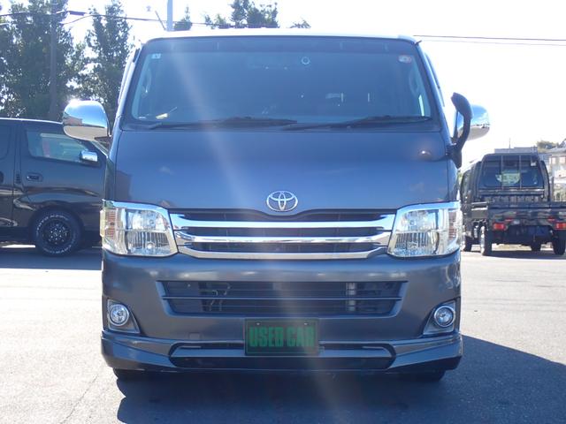 ハイエースバン スーパーＧＬ　記録簿　フルエアロ　ローダウン社外１６アルミ　オープンカントリー　オーバーフェンダー　ナビ　地デジ　バックカメラ　Ｂｌｕｅｔｏｏｔｈ　ＤＶＤ　ＨＤＭＩ　ドライブレコーダー　ＡＣ１００Ｖ　ＥＴＣ　ＨＩＤ（7枚目）