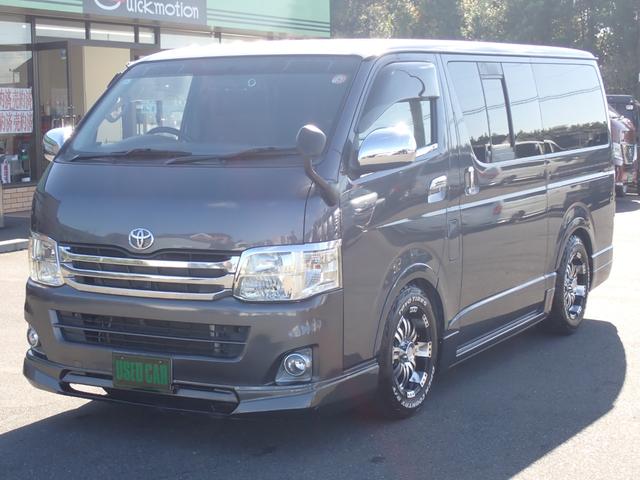 ハイエースバン スーパーＧＬ　記録簿　フルエアロ　ローダウン社外１６アルミ　オープンカントリー　オーバーフェンダー　ナビ　地デジ　バックカメラ　Ｂｌｕｅｔｏｏｔｈ　ＤＶＤ　ＨＤＭＩ　ドライブレコーダー　ＡＣ１００Ｖ　ＥＴＣ　ＨＩＤ（11枚目）