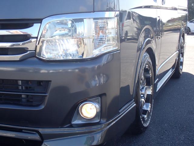 ハイエースバン スーパーＧＬ　記録簿　フルエアロ　ローダウン社外１６アルミ　オープンカントリー　オーバーフェンダー　ナビ　地デジ　バックカメラ　Ｂｌｕｅｔｏｏｔｈ　ＤＶＤ　ＨＤＭＩ　ドライブレコーダー　ＡＣ１００Ｖ　ＥＴＣ　ＨＩＤ（21枚目）