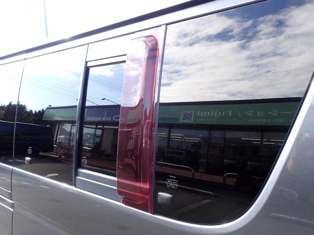 ハイエースバン スーパーＧＬ　記録簿　フルエアロ　ローダウン社外１６アルミ　オープンカントリー　オーバーフェンダー　ナビ　地デジ　バックカメラ　Ｂｌｕｅｔｏｏｔｈ　ＤＶＤ　ＨＤＭＩ　ドライブレコーダー　ＡＣ１００Ｖ　ＥＴＣ　ＨＩＤ（40枚目）