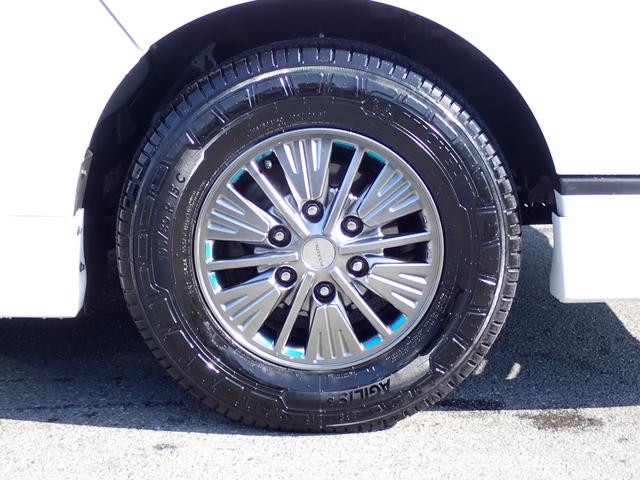 NV350キャラバンバン ロングライダープレミアムGXプロ・スタイルパッケージ 記録簿 フルエアロ アラウンドビューモニター ナビ 地デジ LEDヘッドライト 純正15アルミ インテリジェントキー エマージェンシーブレーキ ETC ドライブレコーダー前後 スペアキー AC100V(24枚目)