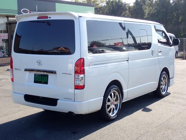 ハイエースバン スーパーGL ダークプライムII 記録簿 モデリスタエアロ ナビ 地デジ 純正LEDヘッドライト Bluetooth デジタルインナーミラー スマートキー 社外17アルミ ホワイトレター AC100V ETC 衝突軽減 横滑り防止(12枚目)