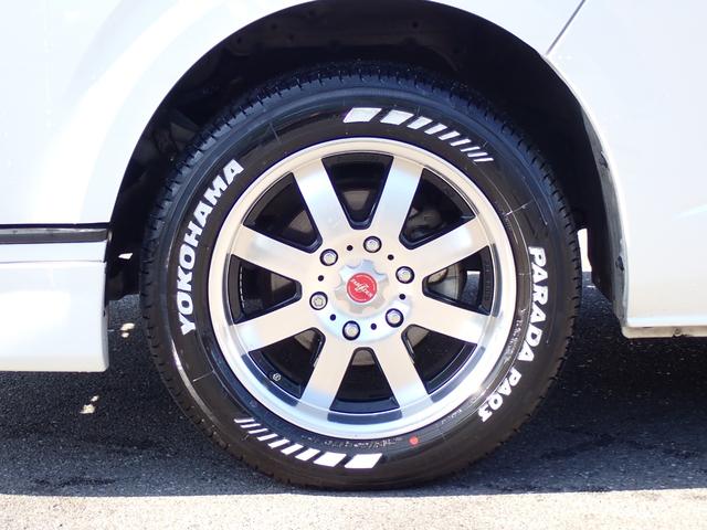 ハイエースバン スーパーGL ダークプライムII 記録簿 モデリスタエアロ ナビ 地デジ 純正LEDヘッドライト Bluetooth デジタルインナーミラー スマートキー 社外17アルミ ホワイトレター AC100V ETC 衝突軽減 横滑り防止(16枚目)