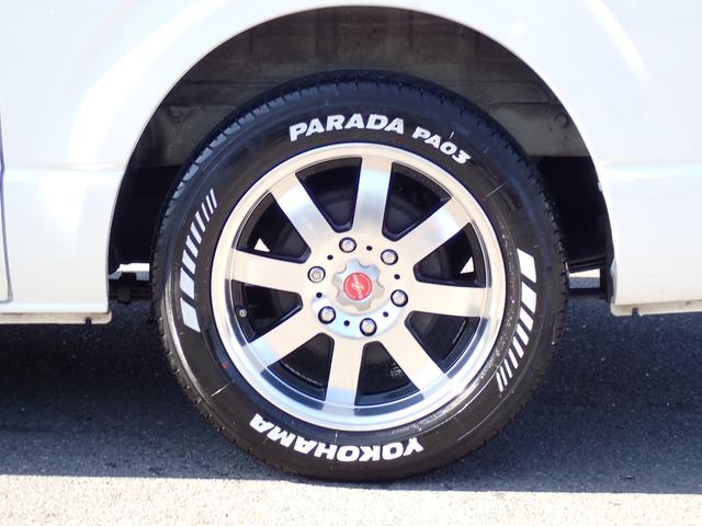 ハイエースバン スーパーGL ダークプライムII 記録簿 モデリスタエアロ ナビ 地デジ 純正LEDヘッドライト Bluetooth デジタルインナーミラー スマートキー 社外17アルミ ホワイトレター AC100V ETC 衝突軽減 横滑り防止(17枚目)