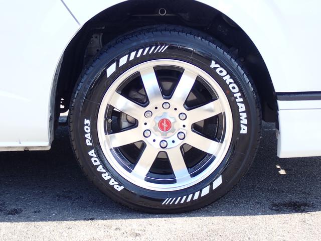 ハイエースバン スーパーGL ダークプライムII 記録簿 モデリスタエアロ ナビ 地デジ 純正LEDヘッドライト Bluetooth デジタルインナーミラー スマートキー 社外17アルミ ホワイトレター AC100V ETC 衝突軽減 横滑り防止(19枚目)