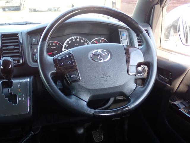 ハイエースバン スーパーGL ダークプライムII 記録簿 モデリスタエアロ ナビ 地デジ 純正LEDヘッドライト Bluetooth デジタルインナーミラー スマートキー 社外17アルミ ホワイトレター AC100V ETC 衝突軽減 横滑り防止(22枚目)