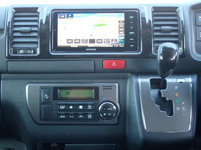 ハイエースバン スーパーGL ダークプライムII 記録簿 モデリスタエアロ ナビ 地デジ 純正LEDヘッドライト Bluetooth デジタルインナーミラー スマートキー 社外17アルミ ホワイトレター AC100V ETC 衝突軽減 横滑り防止(23枚目)