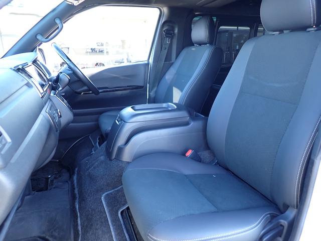 ハイエースバン スーパーGL ダークプライムII 記録簿 モデリスタエアロ ナビ 地デジ 純正LEDヘッドライト Bluetooth デジタルインナーミラー スマートキー 社外17アルミ ホワイトレター AC100V ETC 衝突軽減 横滑り防止(28枚目)