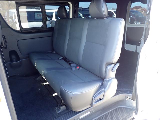 ハイエースバン スーパーGL ダークプライムII 記録簿 モデリスタエアロ ナビ 地デジ 純正LEDヘッドライト Bluetooth デジタルインナーミラー スマートキー 社外17アルミ ホワイトレター AC100V ETC 衝突軽減 横滑り防止(30枚目)