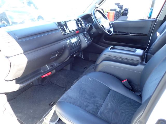 ハイエースバン スーパーＧＬ　ダークプライム　記録簿　スマートキー　純正ＬＥＤヘッドライト　フォグＬＥＤ白黄切替　ナビ　地デジ　バックカメラ　Ｂｌｕｅｔｏｏｔｈ　ＥＴＣ　ハーフレザー　ＵＳＢポート　オートライト　リアクーラー　スペアキー（26枚目）