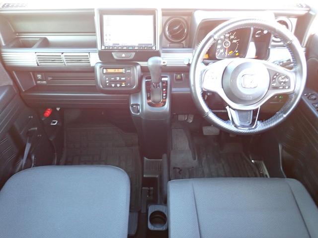 Ｎ－ＶＡＮ＋スタイル クール・ターボホンダセンシング　８インチナビ　バックカメラ　Ｂｌｕｅｔｏｏｔｈ　ＥＴＣ２．０　ＬＥＤヘッドライト＆フォグ　クルーズコントロール　ＵＳＢポート　オーバーヘッドシェルフ　１４インチアルミ　ドラレコ前後　スマートキー（9枚目）