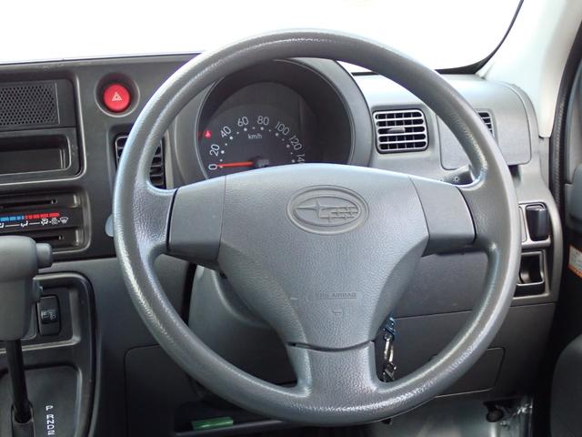 サンバーバン トランスポーター 1オーナー 記録簿付 キーレス ETC パワーウインドウ プライバシーガラス ドアバイザー 145R12 2025年製ブリヂストン ダブルエアバッグ タイミングチェーン車 2(4)人乗 荷室フラット(24枚目)