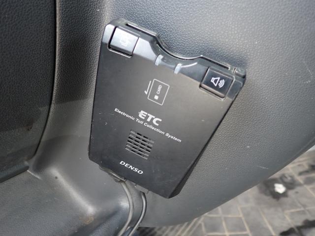 サンバーバン トランスポーター 1オーナー 記録簿付 キーレス ETC パワーウインドウ プライバシーガラス ドアバイザー 145R12 2025年製ブリヂストン ダブルエアバッグ タイミングチェーン車 2(4)人乗 荷室フラット(36枚目)