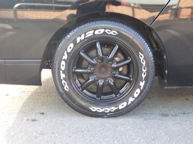 NV350キャラバンバン ロングプレミアムGX 社外16インチアルミ ホワイトレター ローダウン インテリジェントキー ETC バックカメラ HID リアヒーター&クーラー 両側スライド クロージャー 2/5人乗 フォグランプ タイミングチェーン車(16枚目)