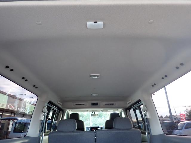 NV350キャラバンバン ロングプレミアムGX 社外16インチアルミ ホワイトレター ローダウン インテリジェントキー ETC バックカメラ HID リアヒーター&クーラー 両側スライド クロージャー 2/5人乗 フォグランプ タイミングチェーン車(37枚目)