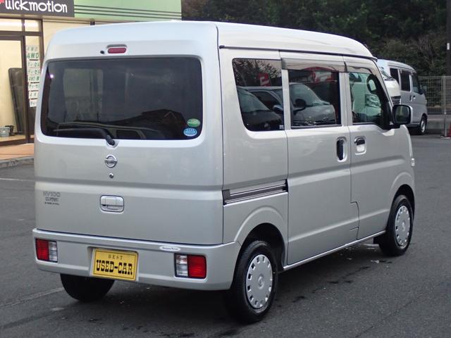 ＮＶ１００クリッパーバン ＧＸ　１オーナー　記録簿付　ナビ　地デジ　Ｂｌｕｅｔｏｏｔｈ対応　バックカメラ　ＥＴＣ　ドライブレコーダー　電動格納ミラー　キーレス　１４５Ｒ１２　２０２５年製ブリヂストン　横滑り防止　衝突軽減ブレーキ（11枚目）