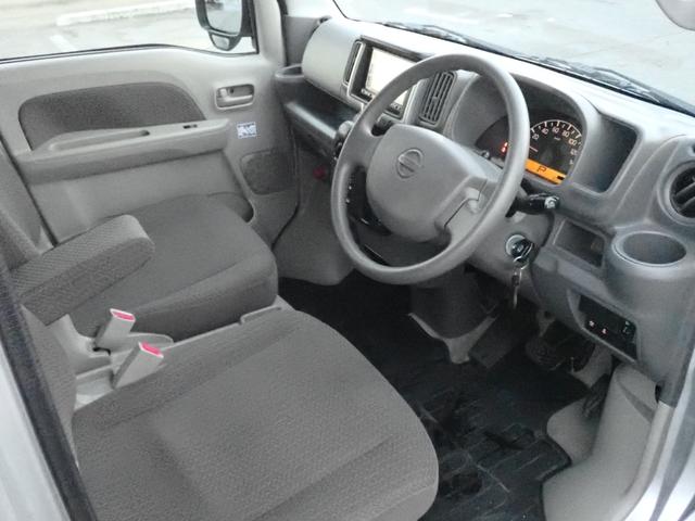 ＮＶ１００クリッパーバン ＧＸ　１オーナー　記録簿付　ナビ　地デジ　Ｂｌｕｅｔｏｏｔｈ対応　バックカメラ　ＥＴＣ　ドライブレコーダー　電動格納ミラー　キーレス　１４５Ｒ１２　２０２５年製ブリヂストン　横滑り防止　衝突軽減ブレーキ（29枚目）