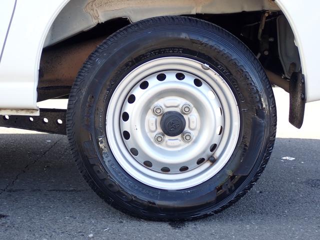 ピクシスバン デラックス　記録簿　ナビ　ＴＶ　ＥＴＣ　ＣＤ　キーレス　スペアキー　プライバシーガラス　荷室フラット　オーバーヘッドシェルフ　１４５Ｒ１２　パワーウインドウ　ダブルエアバッグ（18枚目）