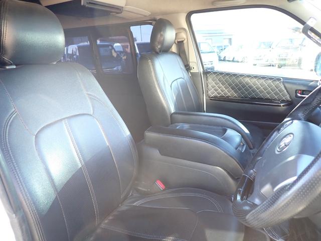 ハイエースバン スーパーＧＬ　ナビ　地デジ　バックカメラ　Ｂｌｕｅｔｏｏｔｈ対応　アルパインフリップダウンモニター　記録簿　純正ＬＥＤヘッドライト　ベッドキット　車中泊　ホワイトレタータイヤ　ローダウン　オバフェン　ＬＥＤテール（29枚目）