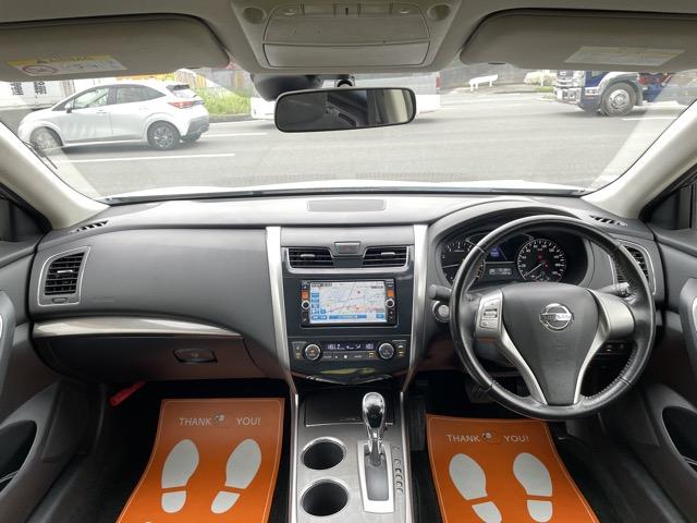 ティアナ ＸＬ　純正ＳＤナビ　地デジ（フルセグ）　Ｂｌｕｅｔｏｏｔｈ　ＤＶＤ再生　バックカメラ　ＥＴＣ　インテリジェントキー　コーナーセンサー　パワーシート　オートエアコン　ＨＩＤヘッドライト　タイミングチェーン式（6枚目）