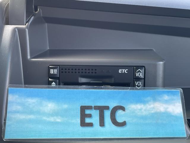 エスティマ ２．４アエラス　２０ｔｈアニバーサリーエディション　ワイドフリップダウンモニター　前後ドライブレコーダー　両側パワースライドドア　ハーフレザーシート　クルーズコントロール　ＨＤＤナビ　地デジ（フルセグ）　Ｂｌｕｅｔｏｏｔｈ　バックカメラ　スマートキー（13枚目）