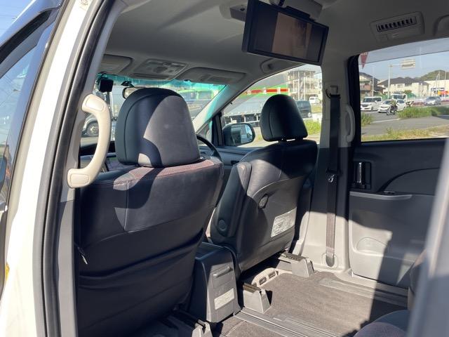 エスティマ ２．４アエラス　２０ｔｈアニバーサリーエディション　ワイドフリップダウンモニター　前後ドライブレコーダー　両側パワースライドドア　ハーフレザーシート　クルーズコントロール　ＨＤＤナビ　地デジ（フルセグ）　Ｂｌｕｅｔｏｏｔｈ　バックカメラ　スマートキー（32枚目）