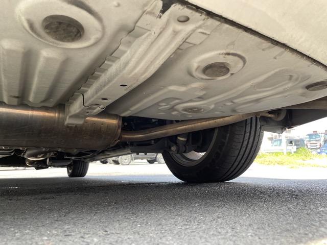 エスティマ ２．４アエラス　２０ｔｈアニバーサリーエディション　ワイドフリップダウンモニター　前後ドライブレコーダー　両側パワースライドドア　ハーフレザーシート　クルーズコントロール　ＨＤＤナビ　地デジ（フルセグ）　Ｂｌｕｅｔｏｏｔｈ　バックカメラ　スマートキー（56枚目）