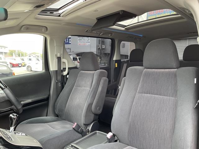 ヴェルファイア ２．４Ｚ　後期　サンルーフ　フリップダウンモニター　オットマンシート　両側パワースライドドア　コーナーセンサー　社外８インチナビ　地デジ　Ｂｌｕｅｔｏｏｔｈ　バックカメラ　ＥＴＣ　スマートキー　純正ＡＷ（34枚目）