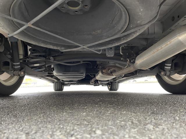 ヴェルファイア ２．４Ｚ　後期　サンルーフ　フリップダウンモニター　オットマンシート　両側パワースライドドア　コーナーセンサー　社外８インチナビ　地デジ　Ｂｌｕｅｔｏｏｔｈ　バックカメラ　ＥＴＣ　スマートキー　純正ＡＷ（54枚目）