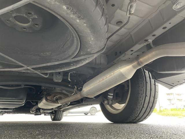 ヴェルファイア ２．４Ｚ　後期　サンルーフ　フリップダウンモニター　オットマンシート　両側パワースライドドア　コーナーセンサー　社外８インチナビ　地デジ　Ｂｌｕｅｔｏｏｔｈ　バックカメラ　ＥＴＣ　スマートキー　純正ＡＷ（55枚目）