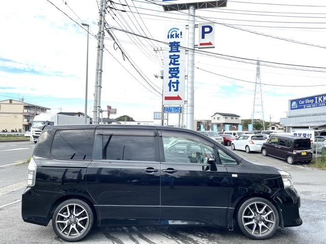 ヴォクシー ZS G’sバージョンEDGE 後期 ワンオーナー パワースライドドア ディスプレイオーディオ DVD再生 バックカメラ ETC スマートキー オートエアコン HIDヘッドライト フォグライト オートライト タイミングチェーン式(43枚目)