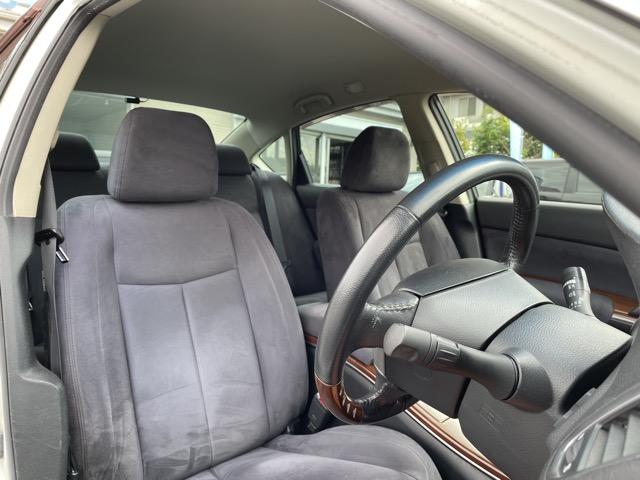 ティアナ ２５０ＸＬ　ワンオーナー　前後ドライブレコーダー　オットマンシート　純正ＨＤＤナビ　ＤＶＤ再生　Ｂｌｕｅｔｏｏｔｈ　サイドカメラ　バックカメラ　ＥＴＣ　パワーシート　インテリジェントキー　ＨＩＤヘッドライト（17枚目）