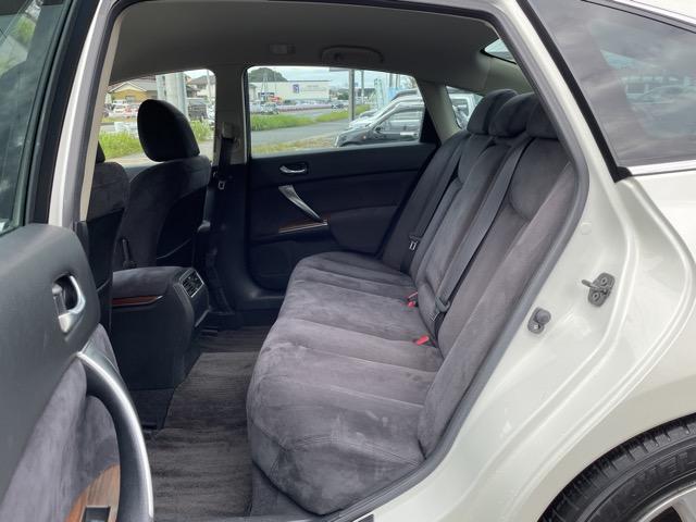 ティアナ ２５０ＸＬ　ワンオーナー　前後ドライブレコーダー　オットマンシート　純正ＨＤＤナビ　ＤＶＤ再生　Ｂｌｕｅｔｏｏｔｈ　サイドカメラ　バックカメラ　ＥＴＣ　パワーシート　インテリジェントキー　ＨＩＤヘッドライト（26枚目）