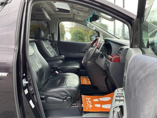 ヴェルファイア 2.4Z サンルーフ フリップダウンモニター 両側パワースライドドア 前後ドライブレコーダー 社外フローティングナビ 地デジ(フルセグ) Bluetooth バックカメラ 社外テールレンズ タイミングチェーン式(19枚目)