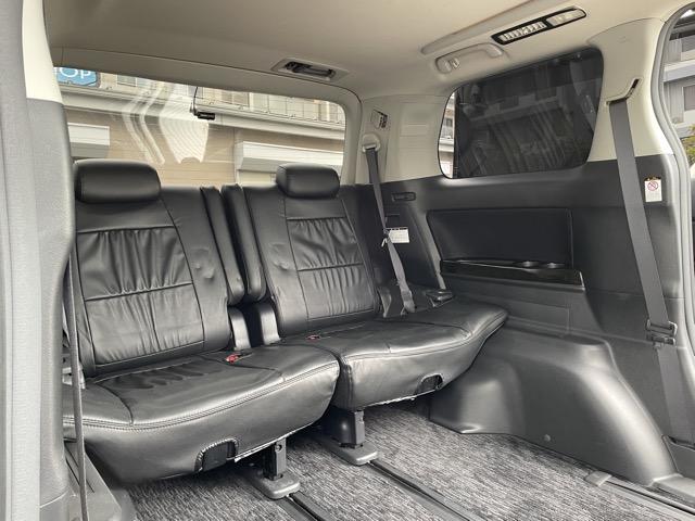 ヴェルファイア 2.4Z サンルーフ フリップダウンモニター 両側パワースライドドア 前後ドライブレコーダー 社外フローティングナビ 地デジ(フルセグ) Bluetooth バックカメラ 社外テールレンズ タイミングチェーン式(24枚目)