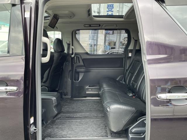 ヴェルファイア 2.4Z サンルーフ フリップダウンモニター 両側パワースライドドア 前後ドライブレコーダー 社外フローティングナビ 地デジ(フルセグ) Bluetooth バックカメラ 社外テールレンズ タイミングチェーン式(33枚目)
