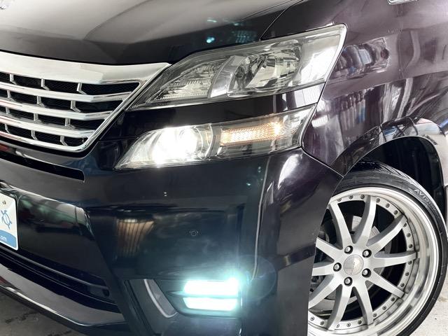 ヴェルファイア 2.4Z サンルーフ フリップダウンモニター 両側パワースライドドア 前後ドライブレコーダー 社外フローティングナビ 地デジ(フルセグ) Bluetooth バックカメラ 社外テールレンズ タイミングチェーン式(47枚目)