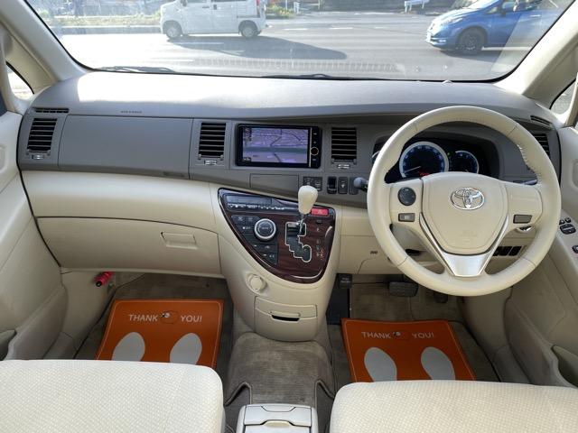 アイシス Ｇ　後期　ワンオーナー　両側パワースライドドア　スマートキー　プッシュエンジンスタート　純正ナビ　地デジ　Ｂｌｕｅｔｏｏｔｈ　バックカメラ　ＥＴＣ　ＨＩＤヘッドライト　オートライト　タイミングチェーン式（6枚目）