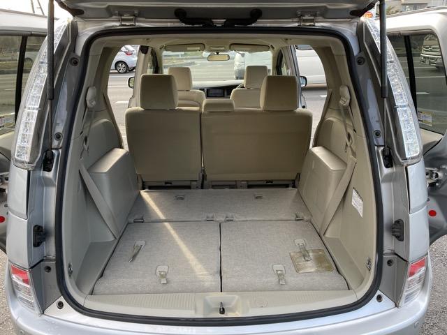 アイシス Ｇ　後期　ワンオーナー　両側パワースライドドア　スマートキー　プッシュエンジンスタート　純正ナビ　地デジ　Ｂｌｕｅｔｏｏｔｈ　バックカメラ　ＥＴＣ　ＨＩＤヘッドライト　オートライト　タイミングチェーン式（26枚目）