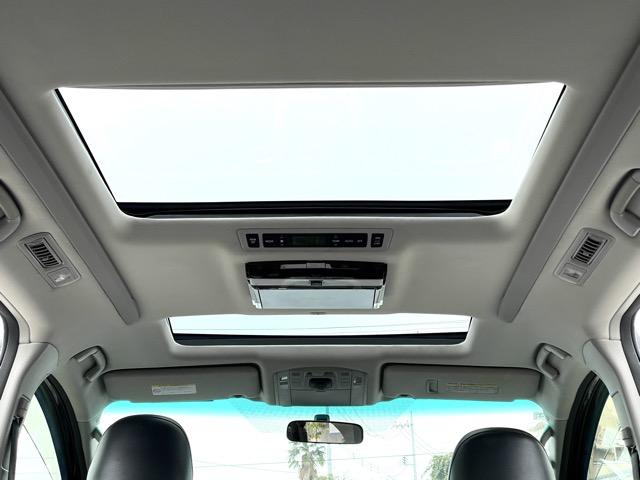 ヴェルファイア ２．４Ｚ　後期　ワンオーナー　サンルーフ　両側パワースライドドア　フリップダウンモニター　オットマンシート　車高調　社外８インチナビ　地デジ　Ｂｌｕｅｔｏｏｔｈ　バックカメラ　ＥＴＣ　タイミングチェーン式（3枚目）