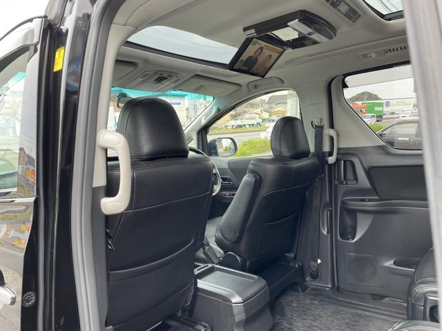 ヴェルファイア ２．４Ｚ　後期　ワンオーナー　サンルーフ　両側パワースライドドア　フリップダウンモニター　オットマンシート　車高調　社外８インチナビ　地デジ　Ｂｌｕｅｔｏｏｔｈ　バックカメラ　ＥＴＣ　タイミングチェーン式（29枚目）