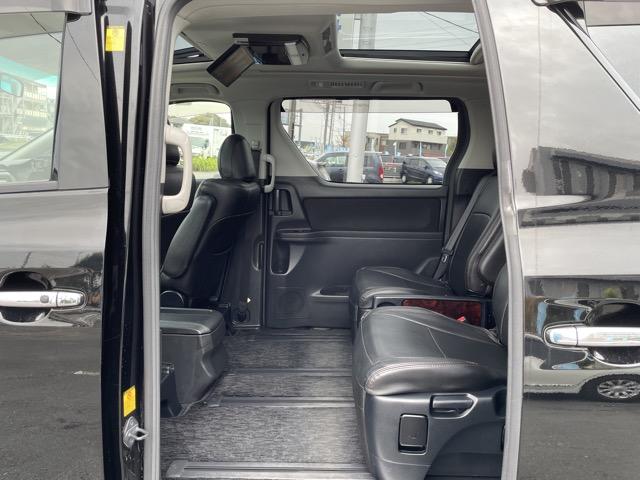 ヴェルファイア ２．４Ｚ　後期　ワンオーナー　サンルーフ　両側パワースライドドア　フリップダウンモニター　オットマンシート　車高調　社外８インチナビ　地デジ　Ｂｌｕｅｔｏｏｔｈ　バックカメラ　ＥＴＣ　タイミングチェーン式（30枚目）