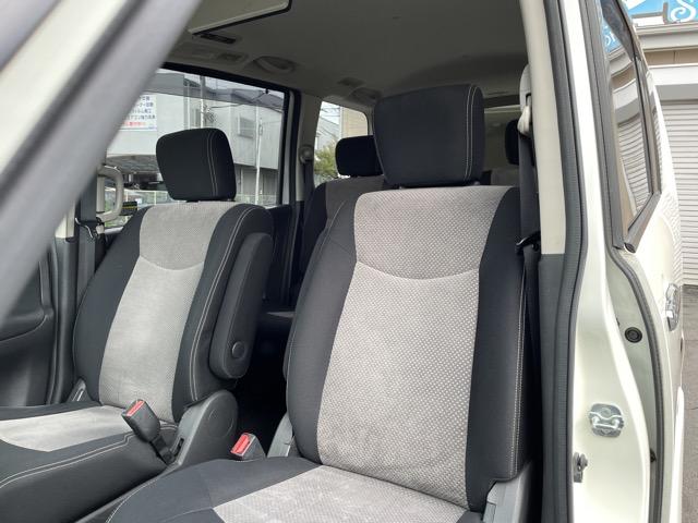 セレナ ライダー　ブラックライン　Ｓ－ハイブリッド　後期　フリップダウンモニター　両側パワースライドドア　ドライブレコーダー　８インチナビ　地デジ（フルセグ）　Ｂｌｕｅｔｏｏｔｈ　バックカメラ　　ＥＴＣ　ＬＥＤヘッドライト　ＬＥＤフォグ　オートライト（33枚目）