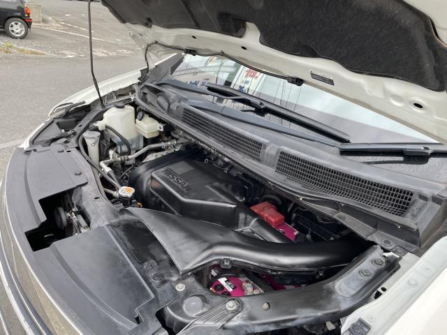 セレナ ライダー　ブラックライン　Ｓ－ハイブリッド　後期　フリップダウンモニター　両側パワースライドドア　ドライブレコーダー　８インチナビ　地デジ（フルセグ）　Ｂｌｕｅｔｏｏｔｈ　バックカメラ　　ＥＴＣ　ＬＥＤヘッドライト　ＬＥＤフォグ　オートライト（49枚目）