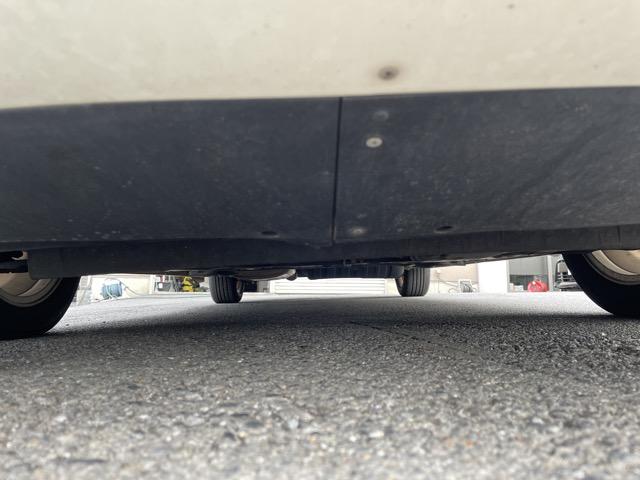 セレナ ライダー　ブラックライン　Ｓ－ハイブリッド　後期　フリップダウンモニター　両側パワースライドドア　ドライブレコーダー　８インチナビ　地デジ（フルセグ）　Ｂｌｕｅｔｏｏｔｈ　バックカメラ　　ＥＴＣ　ＬＥＤヘッドライト　ＬＥＤフォグ　オートライト（50枚目）