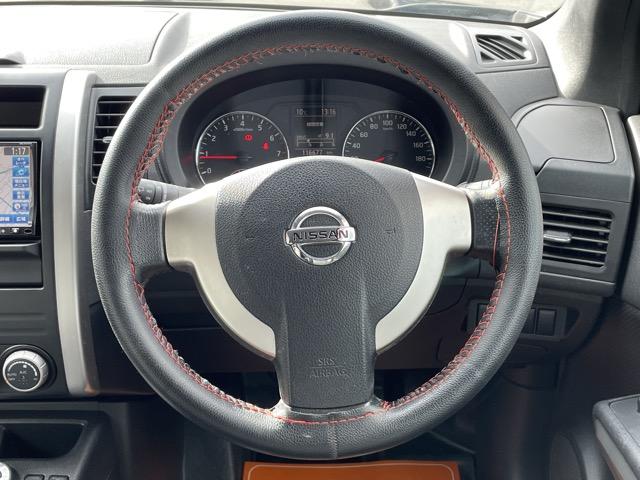 エクストレイル ２０Ｘ　後期　カブロン加工シート　インテリジェントキー　シートヒーター　ＨＤＤナビ　地デジ（フルセグ）　Ｂｌｕｅｔｏｏｔｈ　バックカメラ　ＥＴＣ　ＨＩＤヘッドライト　フォグ　オートライト　タイミングチェーン式（12枚目）