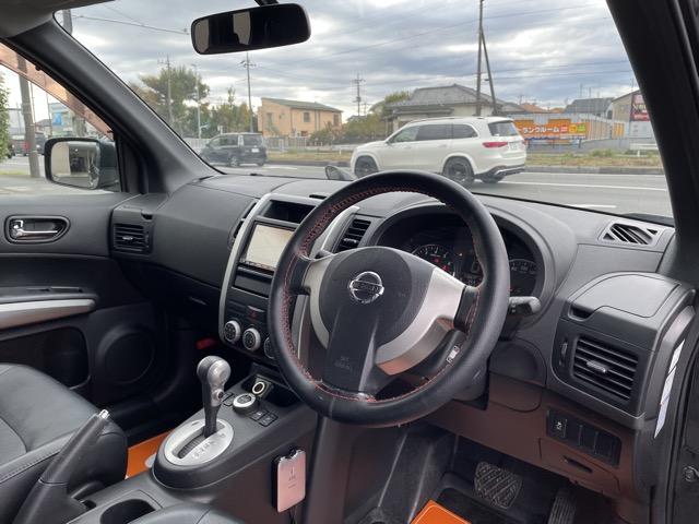 エクストレイル ２０Ｘ　後期　カブロン加工シート　インテリジェントキー　シートヒーター　ＨＤＤナビ　地デジ（フルセグ）　Ｂｌｕｅｔｏｏｔｈ　バックカメラ　ＥＴＣ　ＨＩＤヘッドライト　フォグ　オートライト　タイミングチェーン式（13枚目）