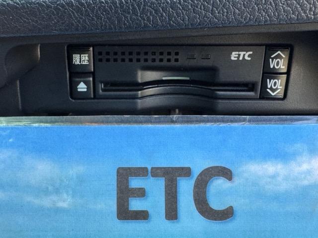 ヴォクシー ＺＳ　Ｇ’ｓ　後期　両側パワースライドドア　前後ドライブレコーダー　スマートキー　パドルシフト　純正ＳＤナビ　地デジ（フルセグ）　Ｂｌｕｅｔｏｏｔｈ　バックカメラ　ＥＴＣ　ＨＩＤヘッドライト　タイミングチェーン式（14枚目）